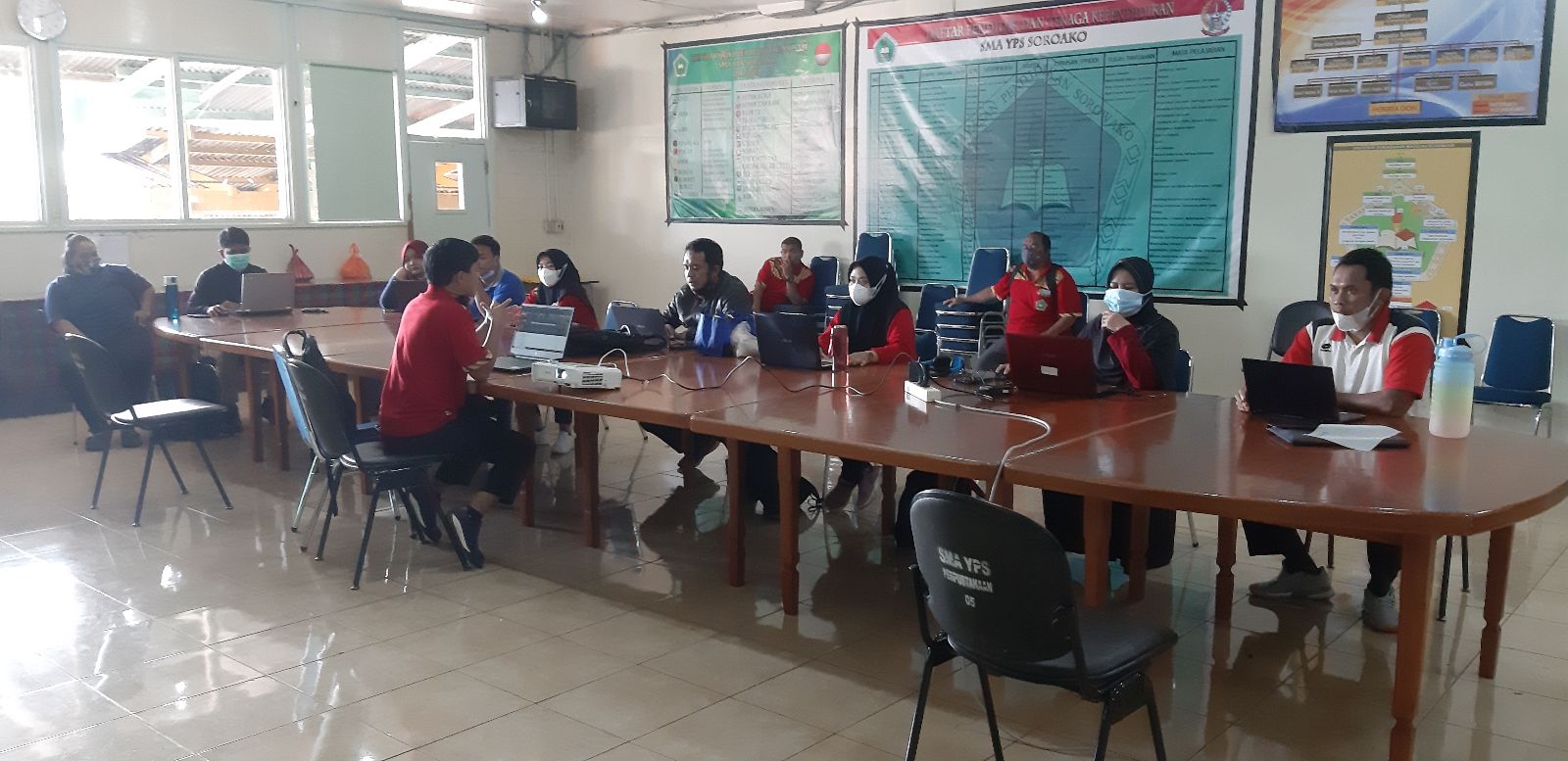 Pengelolaan bahan ajar menggunakan Google Site Pengelolaan bahan ajar menggunakan Google Site