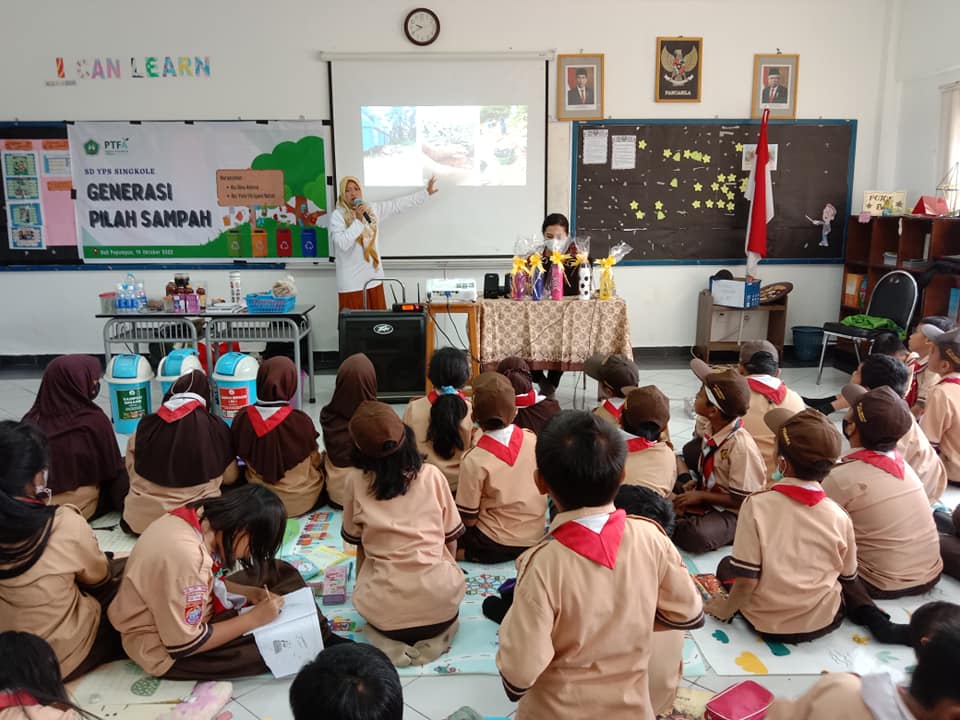 "Generasi Pilah Sampah" "Generasi Pilah Sampah"