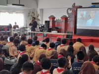 Sesi stadium general Proyek P5 tema ke-2 Kewirausahaan, seminar interaktif materi Peluang Wirausaha bagi kelas 7